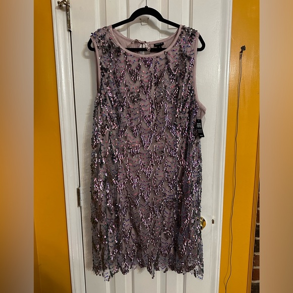 torrid Dresses & Skirts - Torrid 3X Mini Sequin Mesh Shift Dress